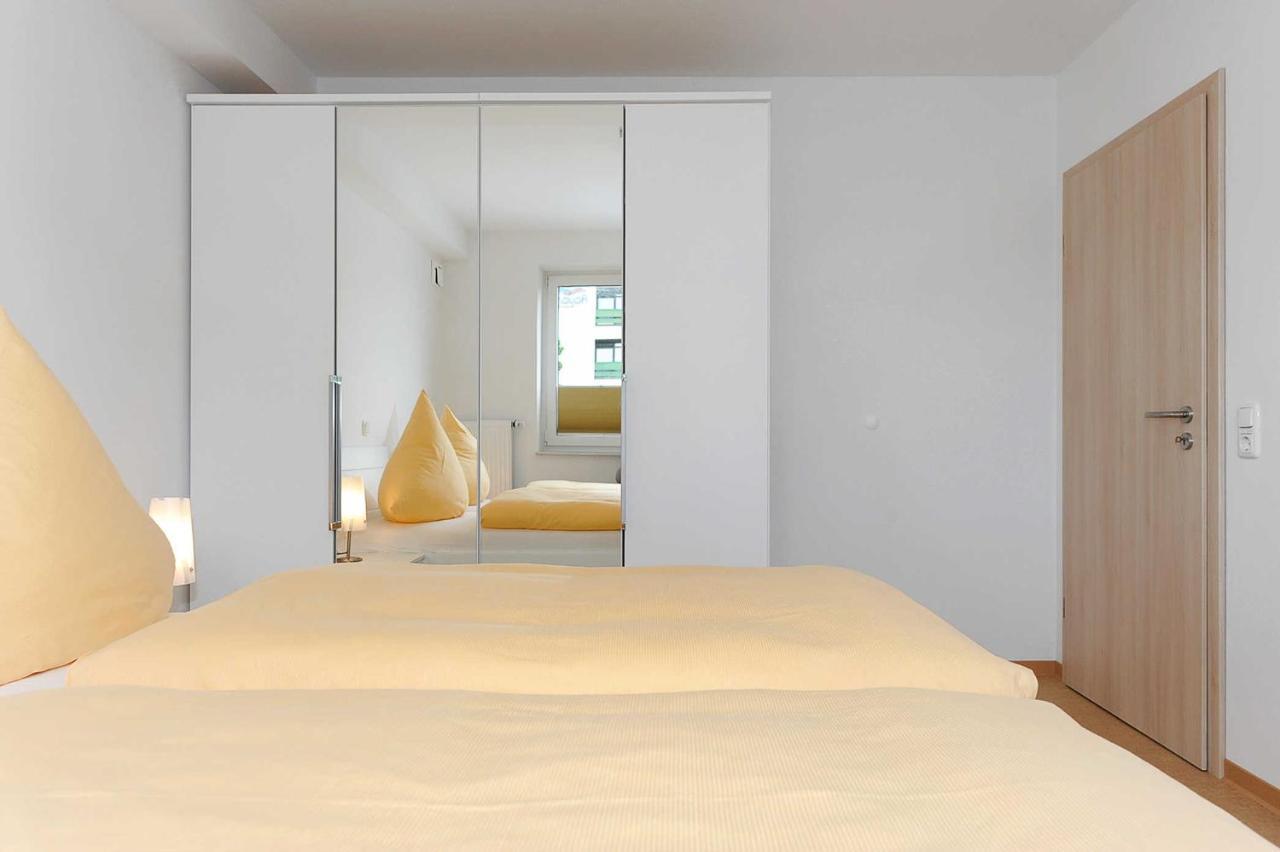 Appartement Haus Leuchtturm à Bensersiel Extérieur photo